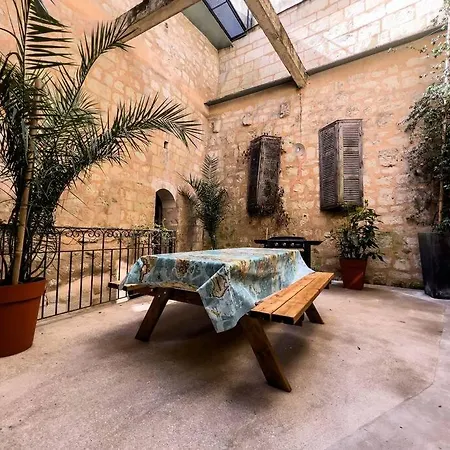 Nyaraló Maison Traditionnelle Centre *